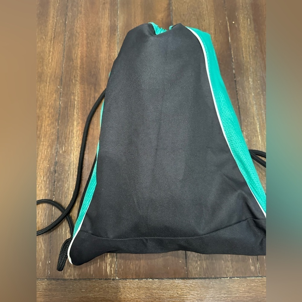 Adidas backpack - Picture 8 of 9
